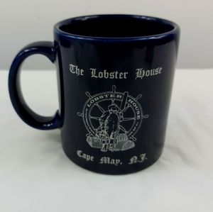 - Ceramic lobster house  mug Cape May New Jersey ( Z4)